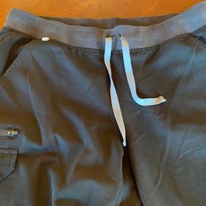 Figs black pant size Xl